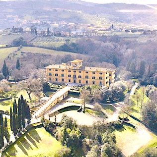 Aerial photo of Villa Castelletti which is a large Tuscan villa for Indian weddings in Italy